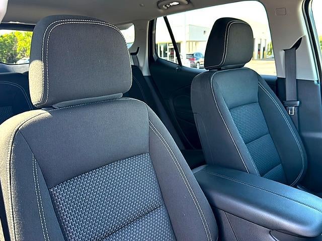2024 GMC Terrain FWD 4dr SLE