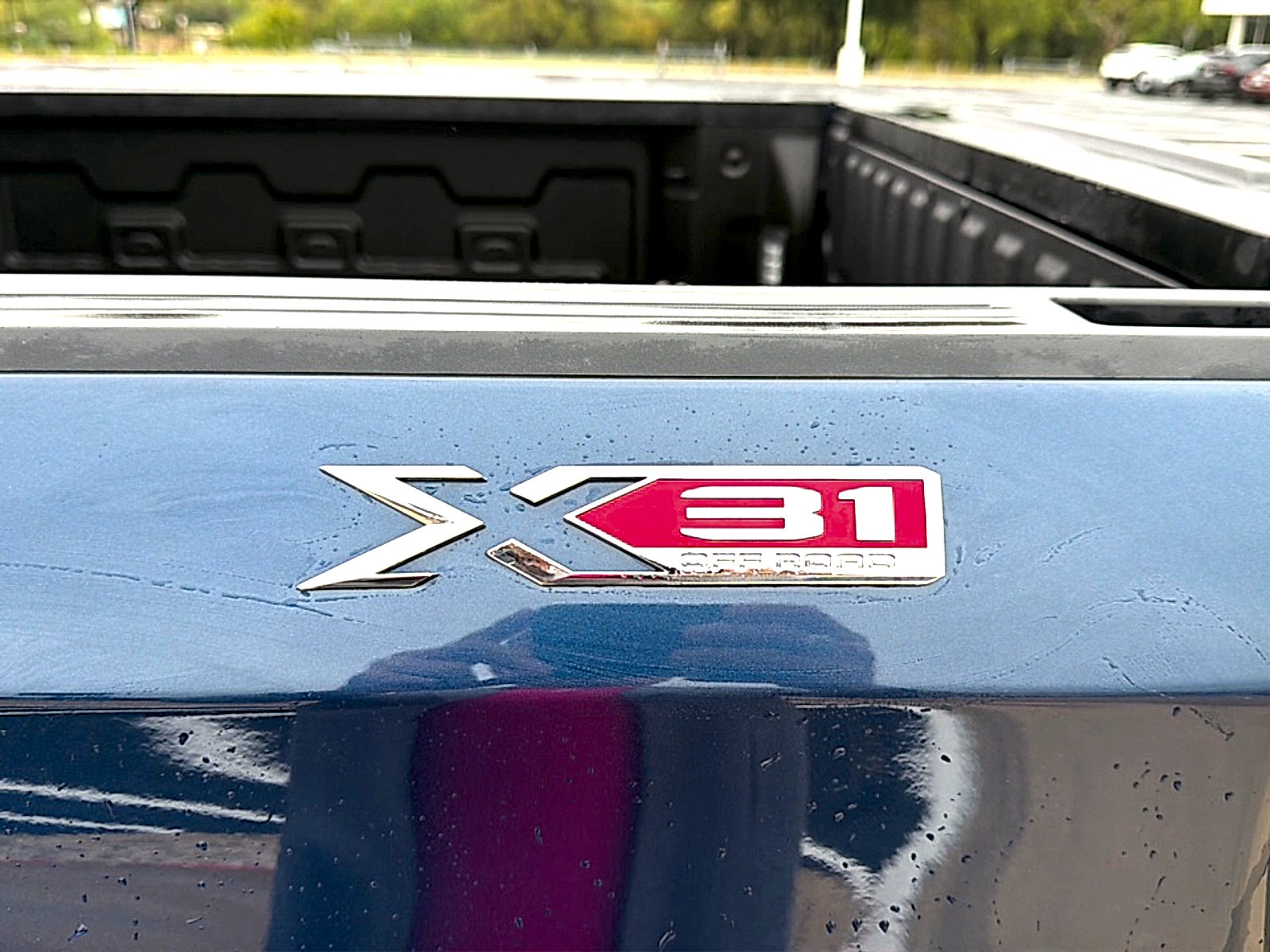 2023 GMC Sierra 1500 4WD Crew Cab Short Box SLT