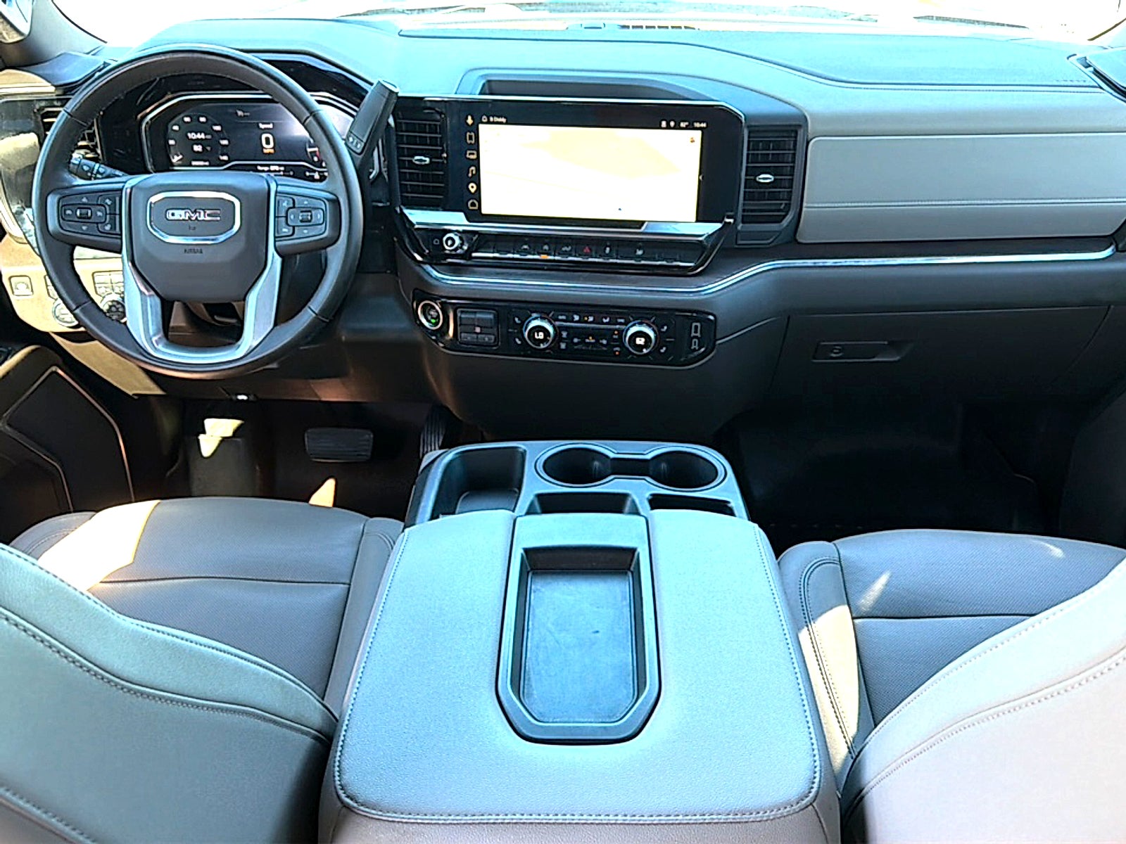 2024 GMC Sierra 1500 4WD Crew Cab Short Box SLT