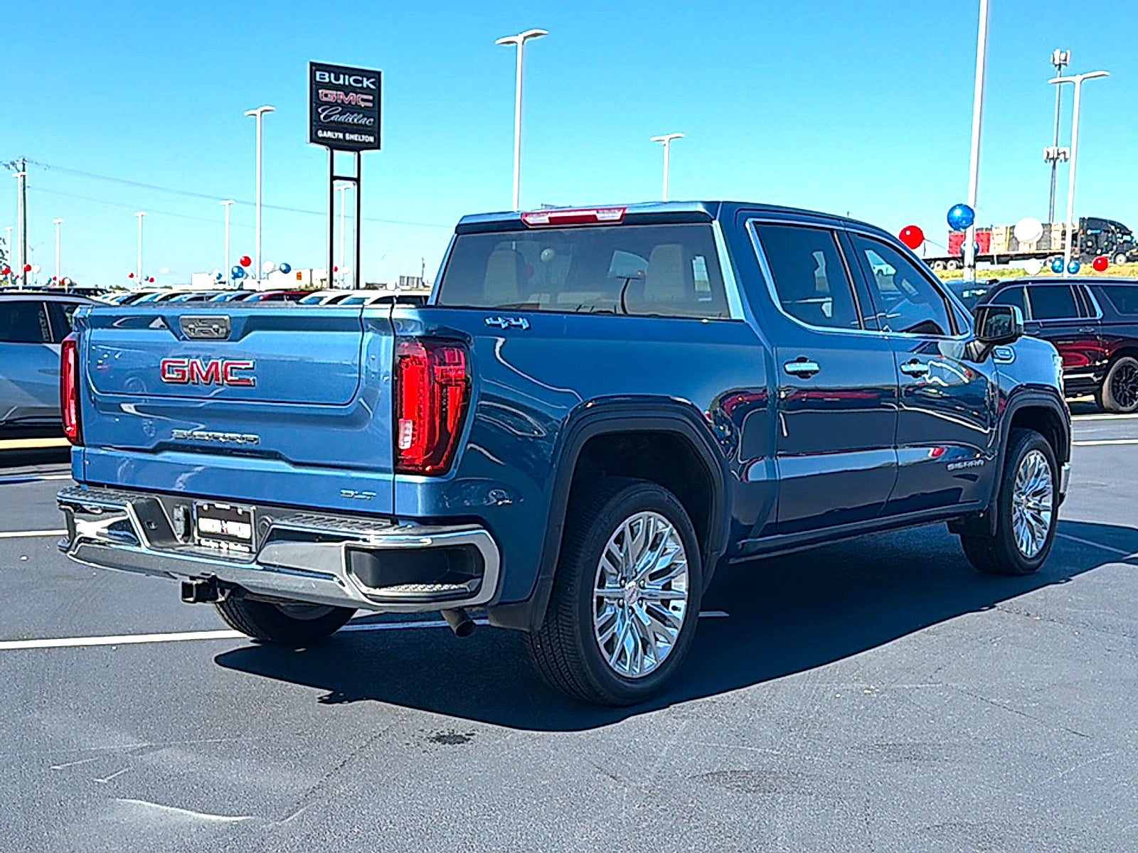 2024 GMC Sierra 1500 4WD Crew Cab Short Box SLT