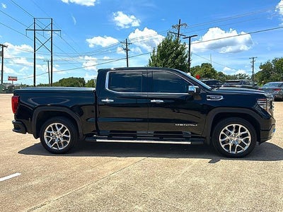 2023 GMC Sierra 1500 Crew Cab Short Box 4-Wheel Drive Denali