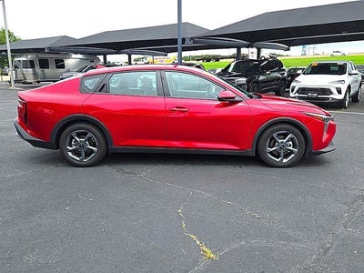 2025 Kia K4 LXS FWD