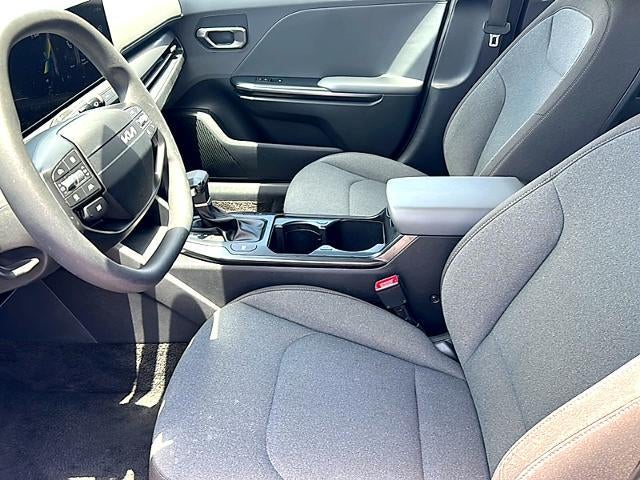 2025 Kia K4 LXS FWD