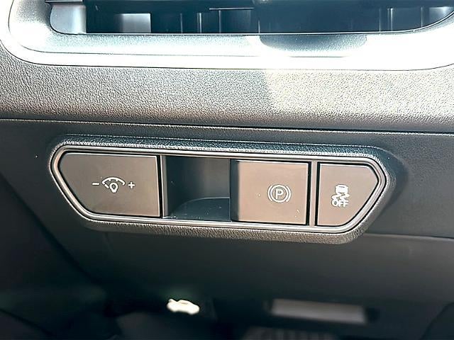 2025 Kia K4 LXS FWD