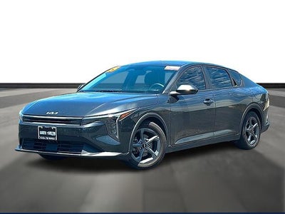 2025 Kia K4 LXS FWD