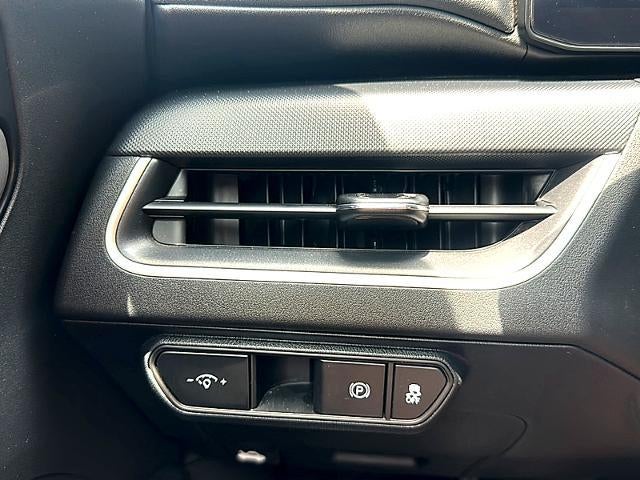 2025 Kia K4 LXS FWD