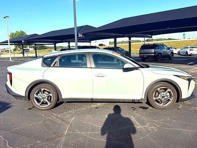 2025 Kia K4 LXS FWD