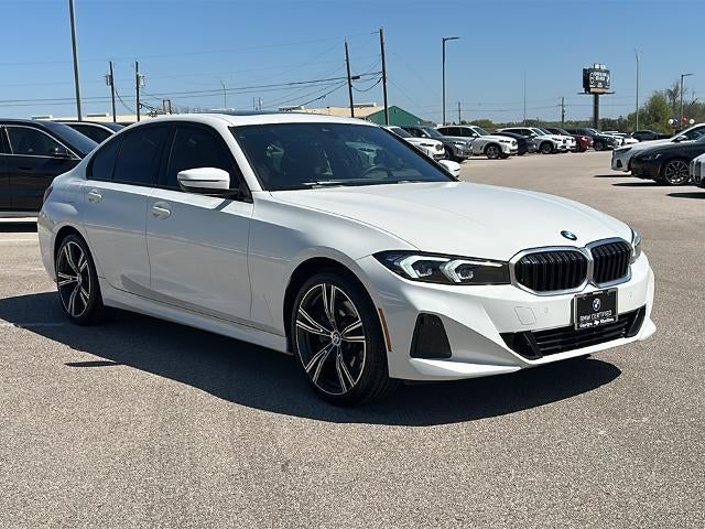 2023 BMW 330i Sedan