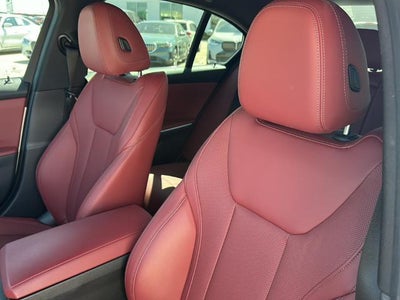 2023 BMW 330i Sedan
