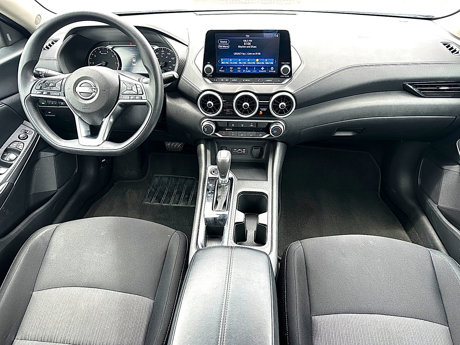 2025 Nissan Sentra SV CVT