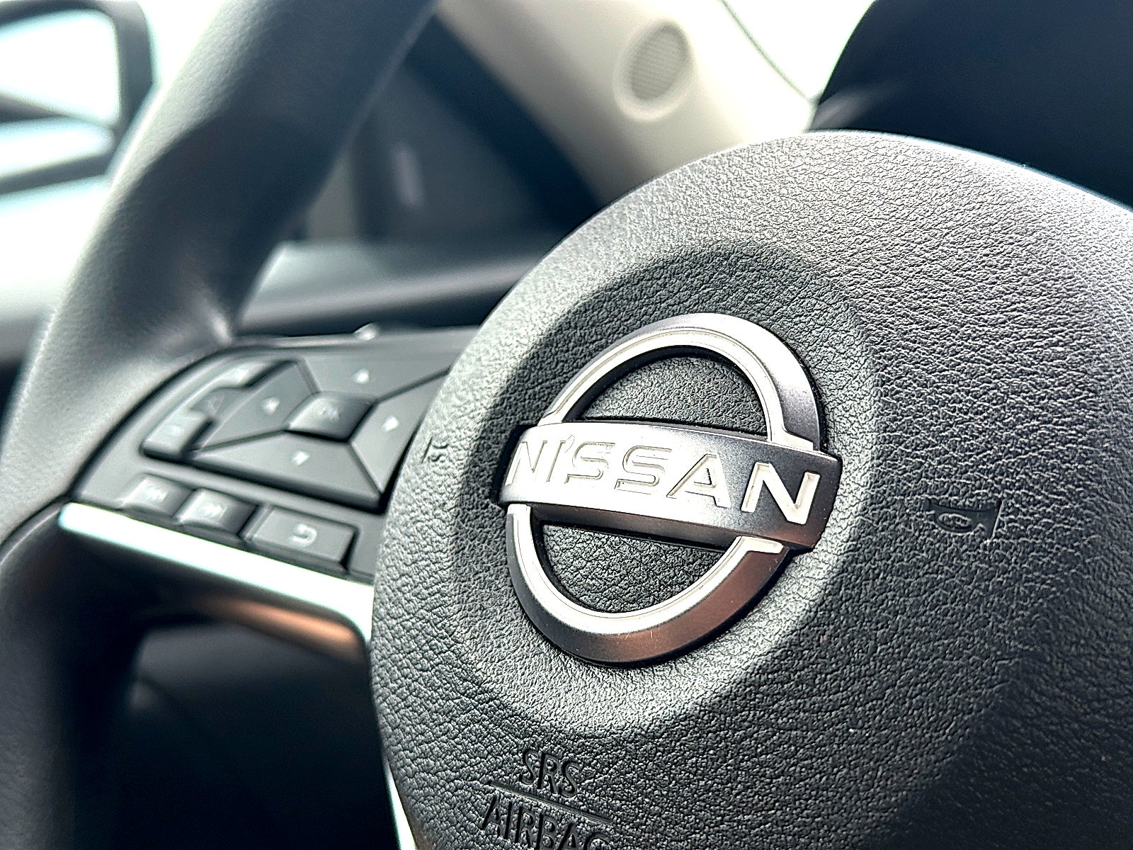 2025 Nissan Sentra SV CVT