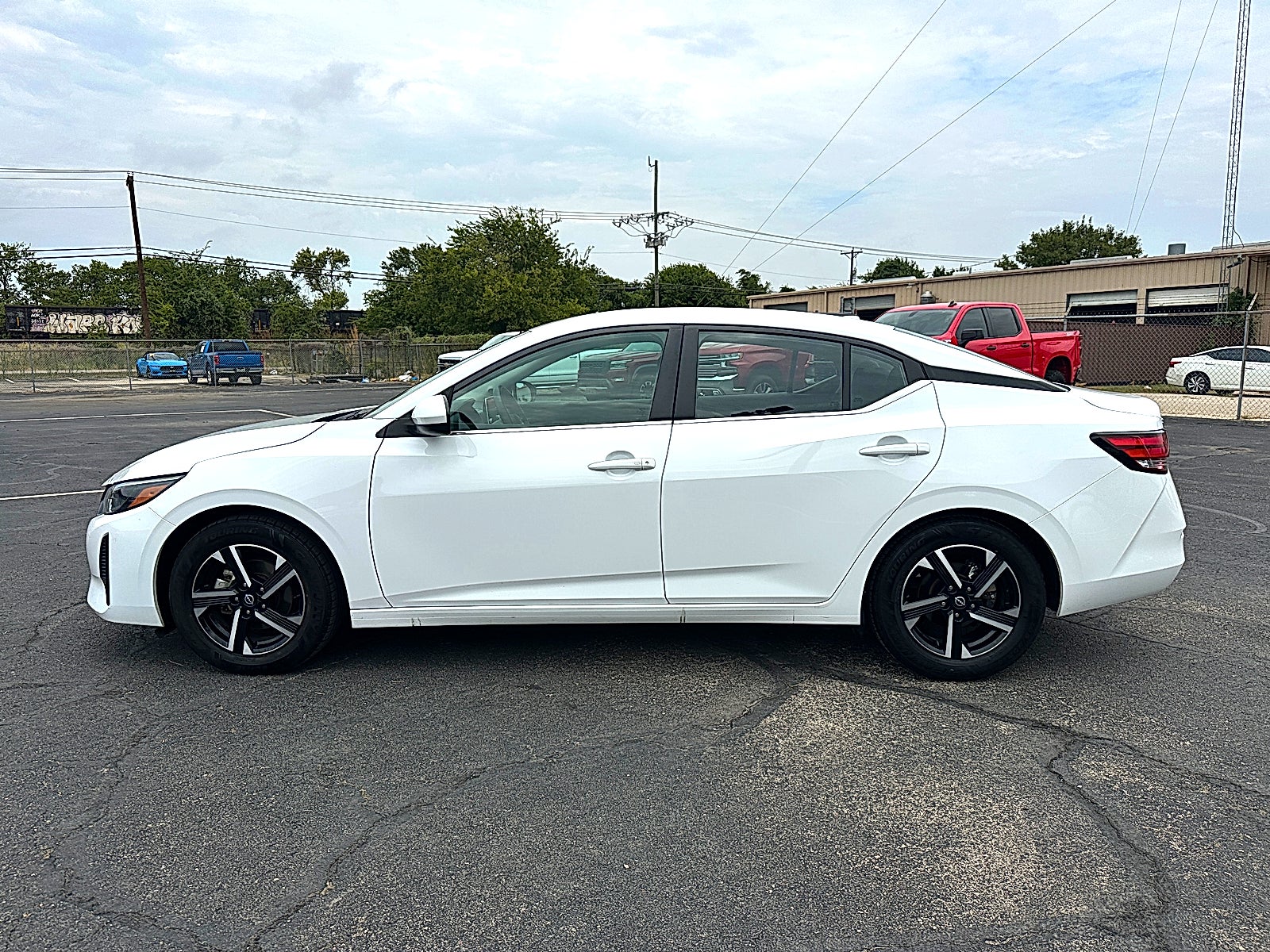 2025 Nissan Sentra SV CVT