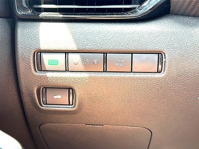 2025 Nissan Sentra SR CVT