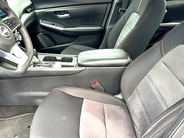 2025 Nissan Sentra SR CVT