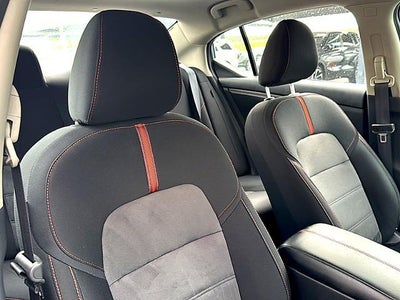 2025 Nissan Sentra SR CVT