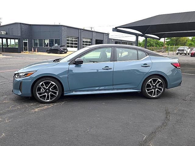 2025 Nissan Sentra SR CVT