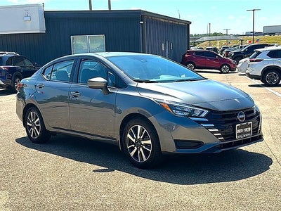 2025 Nissan Versa SV CVT