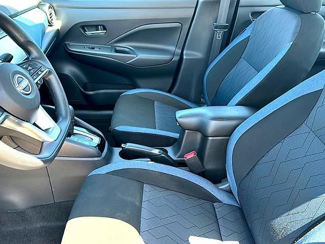 2025 Nissan Versa SV CVT