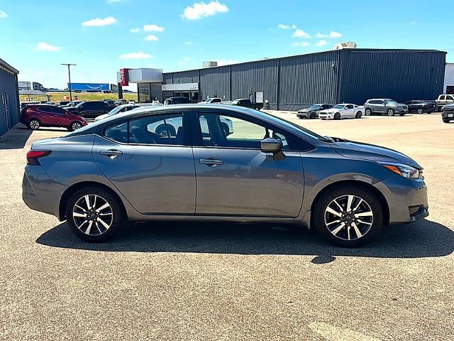 2025 Nissan Versa SV CVT