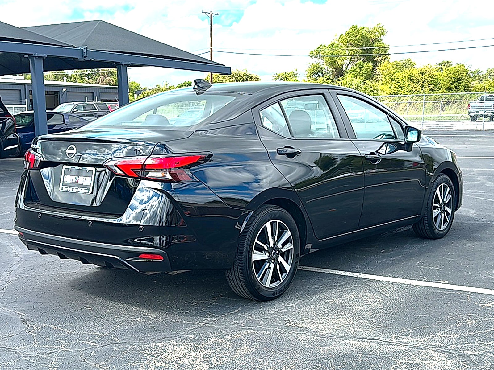 2025 Nissan Versa 1.6 SV