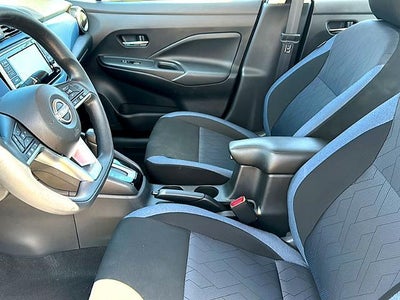 2025 Nissan Versa SV CVT