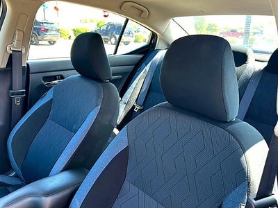 2025 Nissan Versa SV CVT