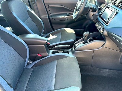 2025 Nissan Versa SV CVT