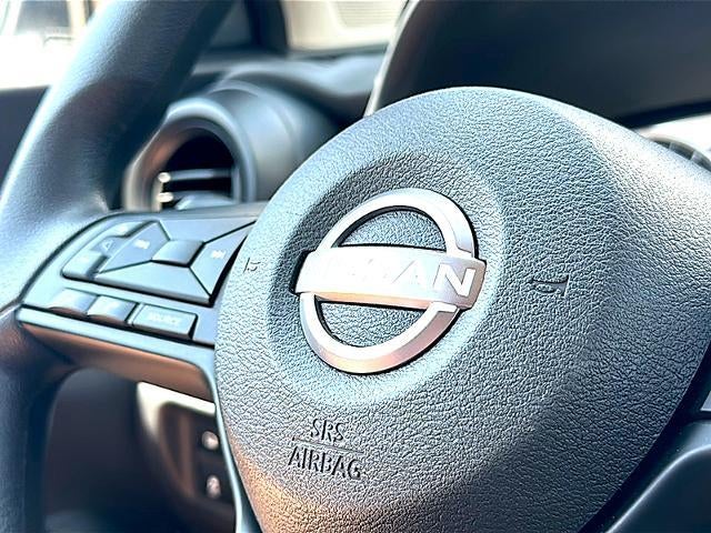 2025 Nissan Kicks Play S FWD