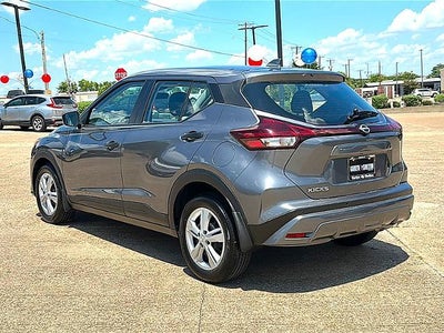 2025 Nissan Kicks Play S FWD