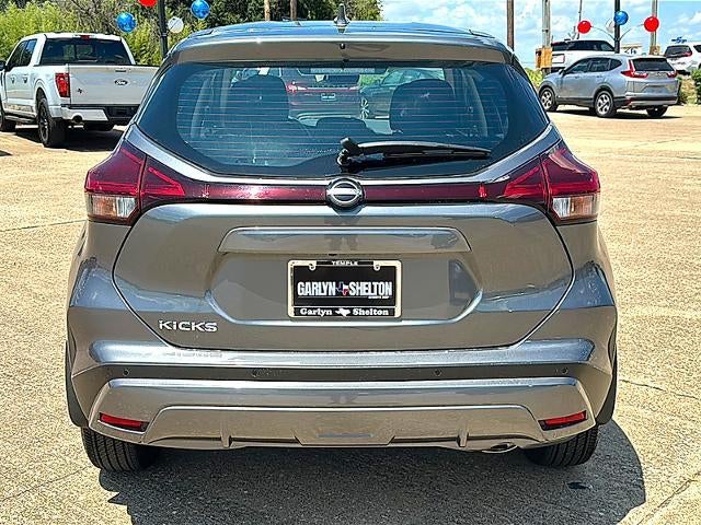 2025 Nissan Kicks Play S FWD