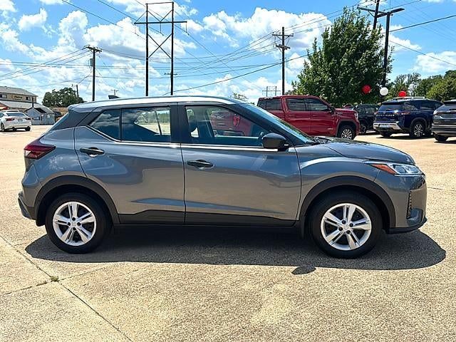 2025 Nissan Kicks Play S FWD