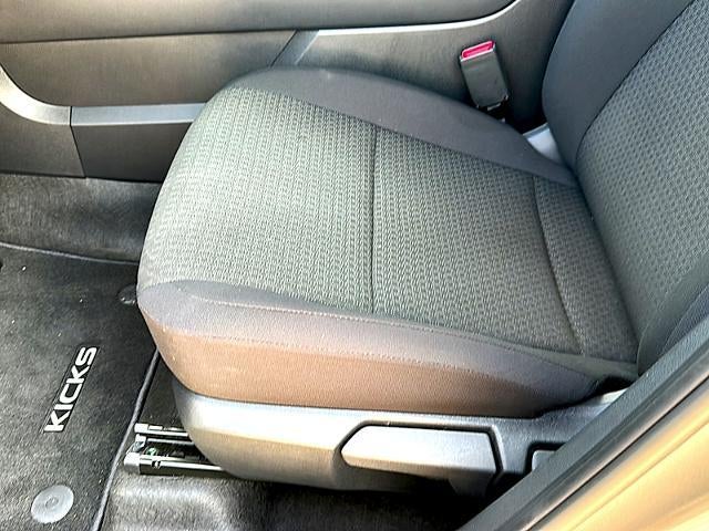 2026 Nissan Kicks S FWD