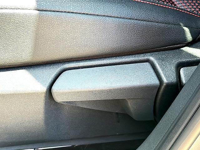2025 Nissan Kicks SR FWD