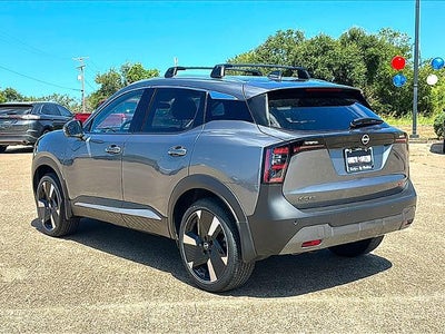 2025 Nissan Kicks SR FWD