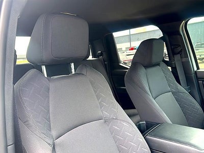 2025 Toyota Tacoma 2WD 2WD SR Double Cab 5' Bed AT (GS)