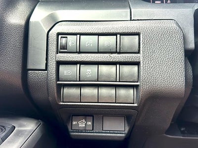 2025 Toyota Tacoma 2WD 2WD SR Double Cab 5' Bed AT (GS)