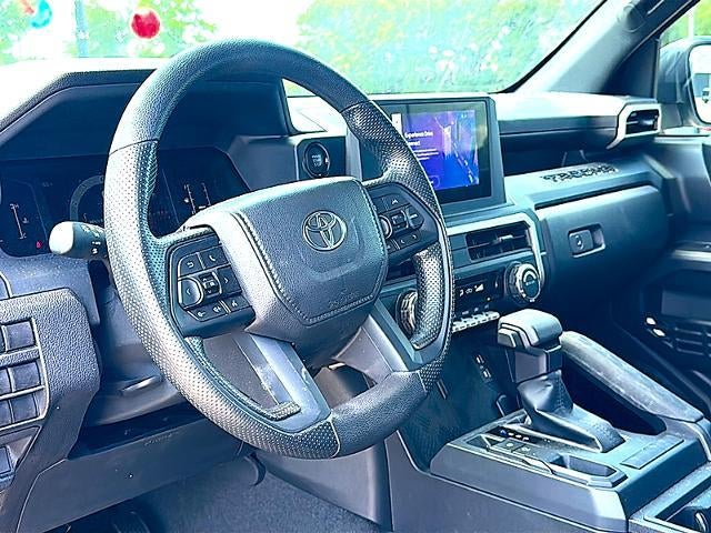 2025 Toyota Tacoma 2WD 2WD SR Double Cab 5' Bed AT (GS)