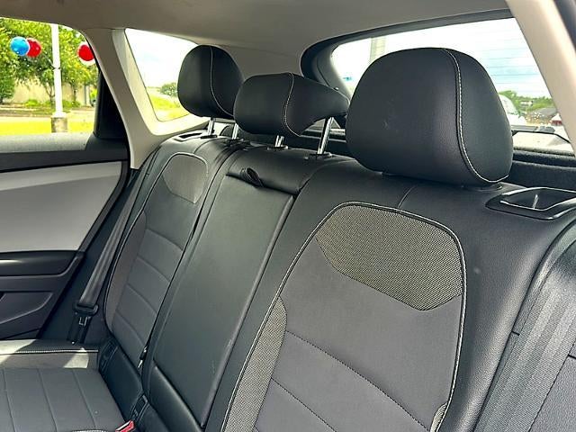 2023 Volkswagen Taos SE FWD