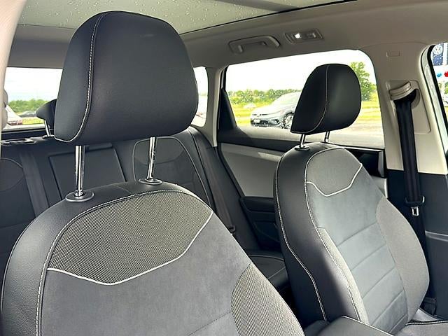 2023 Volkswagen Taos SE FWD