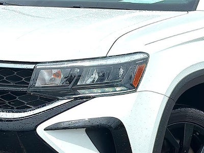 2023 Volkswagen Taos SE FWD