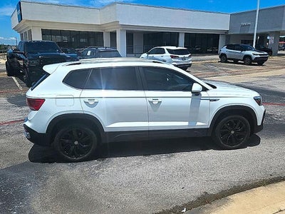 2023 Volkswagen Taos SE FWD