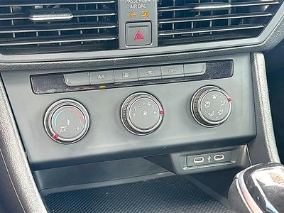2024 Volkswagen Jetta S Auto