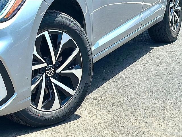 2025 Volkswagen Jetta S Auto