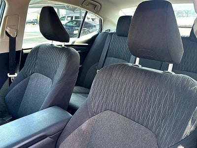 2025 Toyota Camry LE (SE)