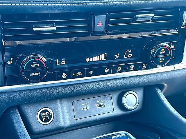 2021 Nissan Rogue FWD SV