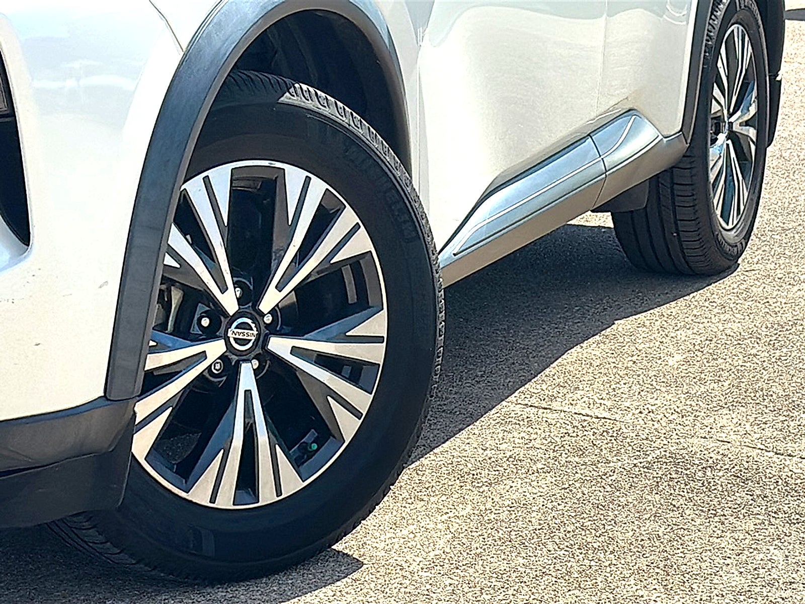 2021 Nissan Rogue SV FWD