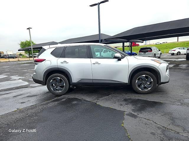 2024 Nissan Rogue FWD SV