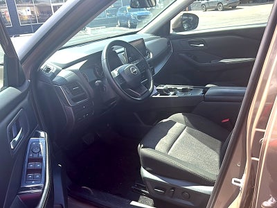 2025 Nissan Rogue SV FWD