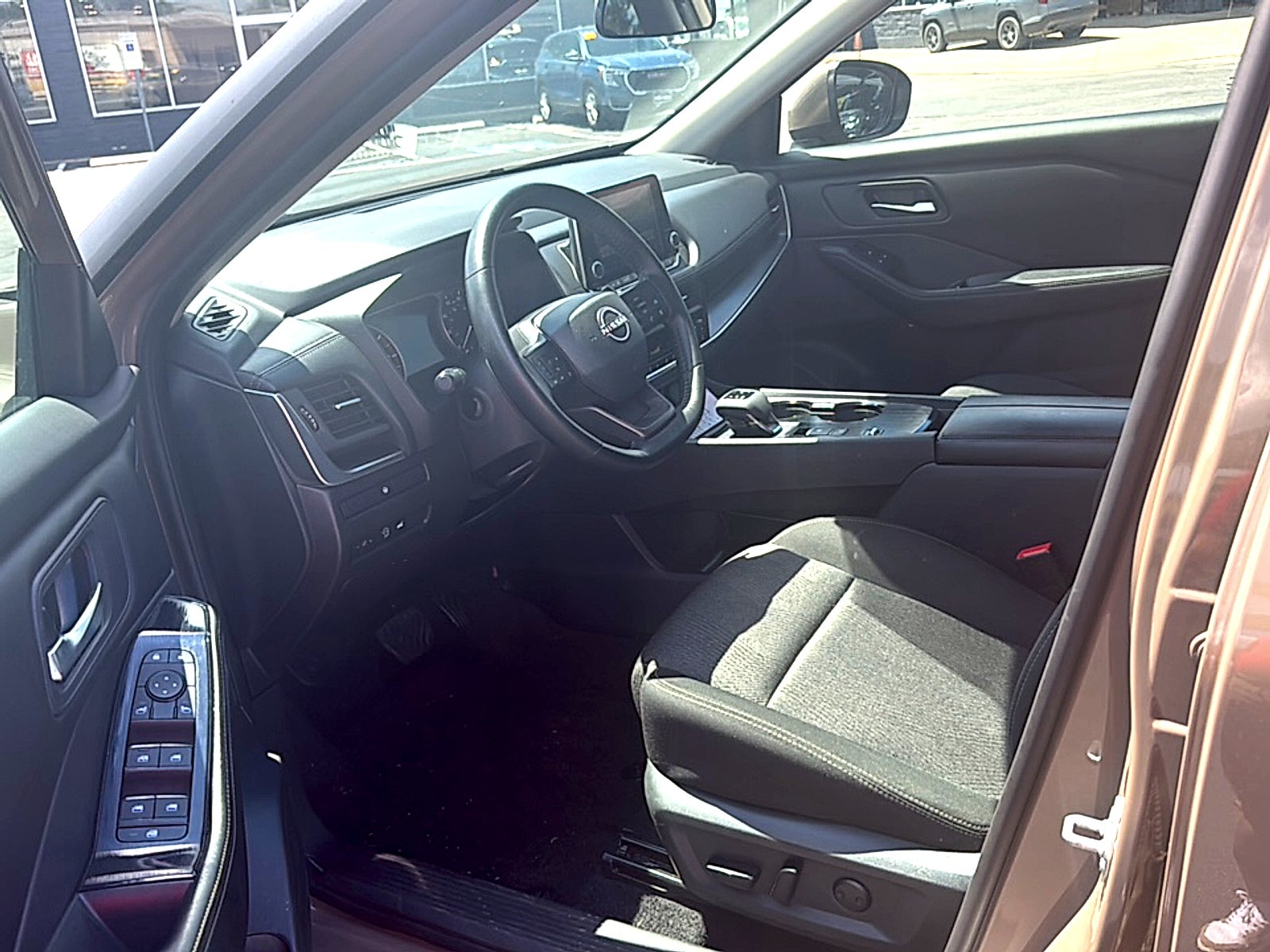 2025 Nissan Rogue SV FWD