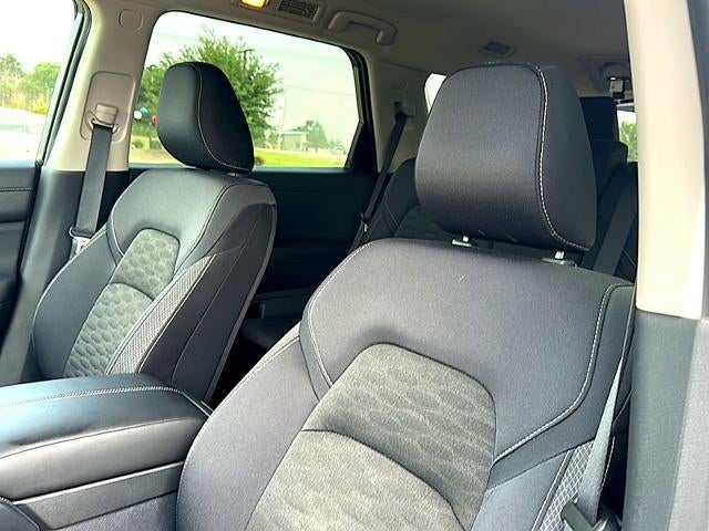 2025 Nissan Pathfinder SV 2WD